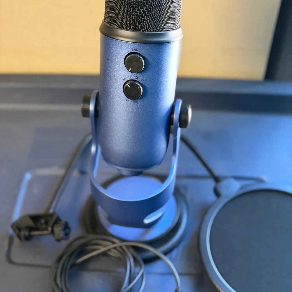 Yeti USB Microphone - Silver